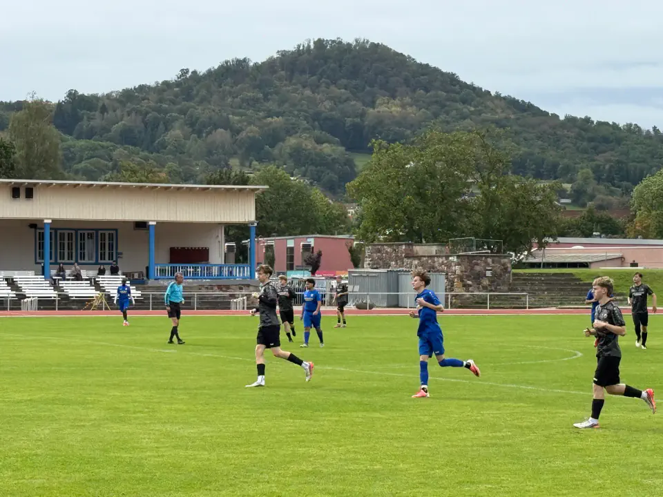 FC Eisenach gegen SG Motor Tambach-Dietharz